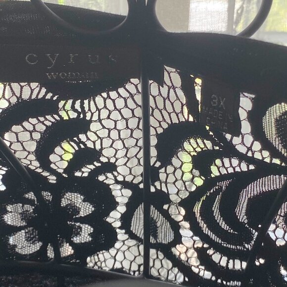 Cyrus black lace top - Picture 3 of 5